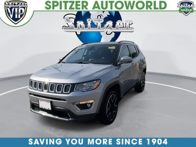 Used 2019 Silver Jeep Limited image 3