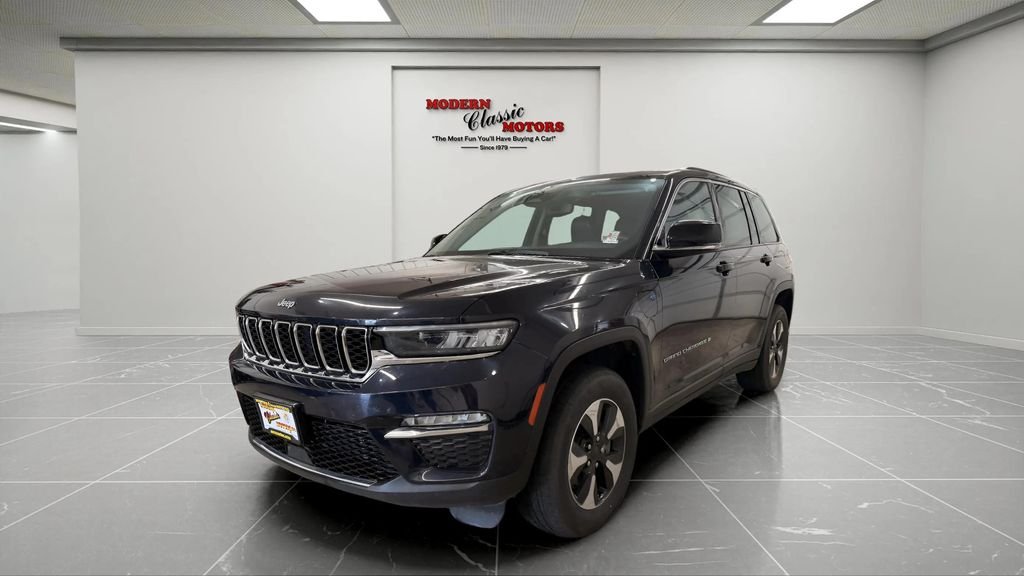 Used 2024 Black Jeep 4xe image 3