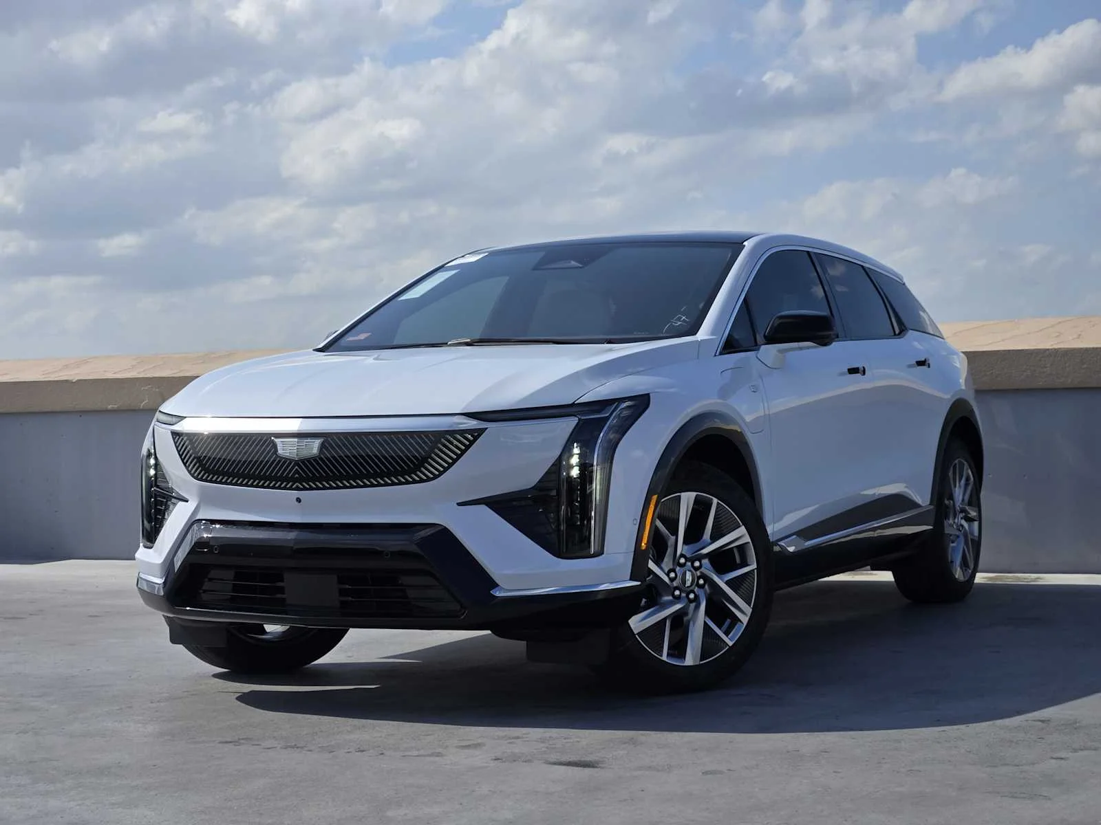 2026 Cadillac Optiq Luxury AWD's photo