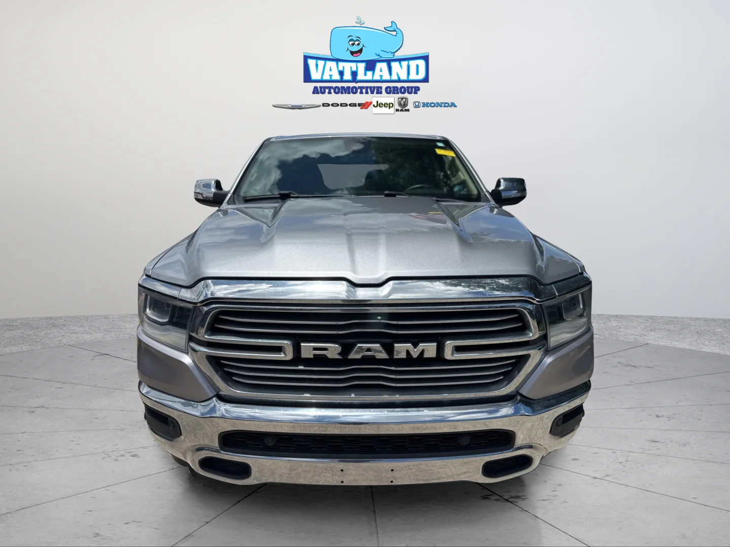 Used 2019 Billet Silver Metallic Ram Laramie image 19