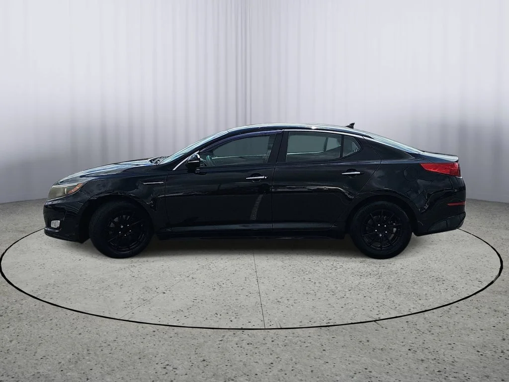 Used 2015 Black Kia LX image 2