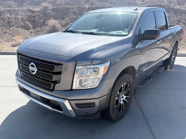2021 Nissan Titan SV 4X4 Crew Cab's photo