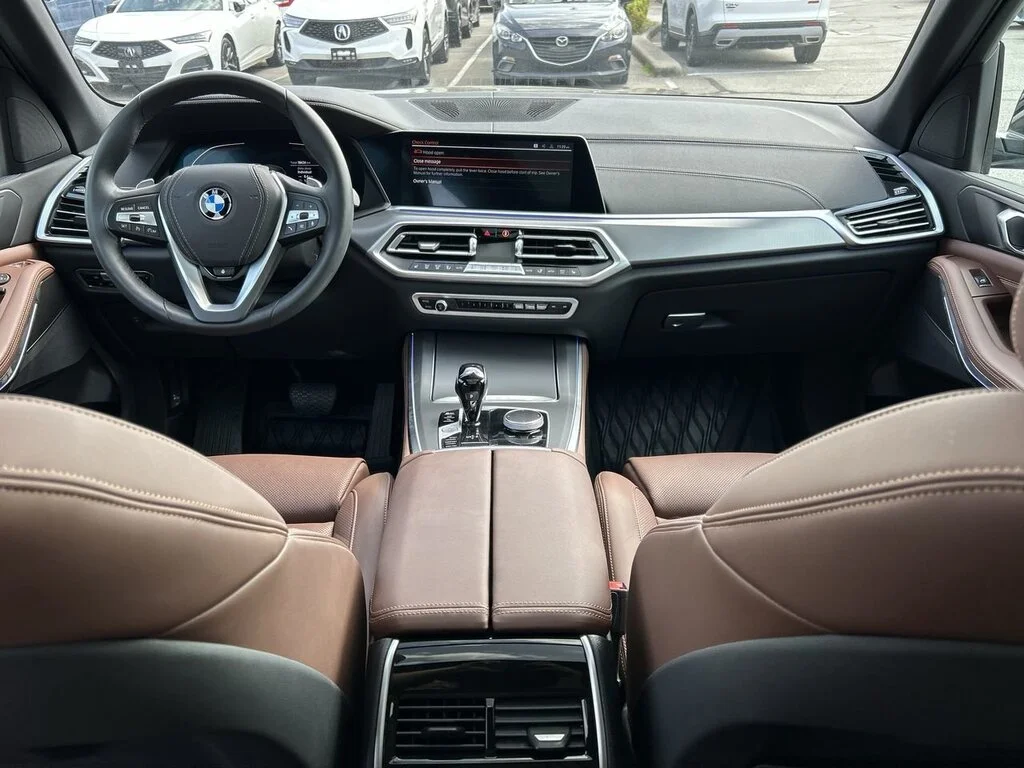 Used 2023  BMW xDrive40i xDrive40i   Low Mileage   Dilawri Certif image 29