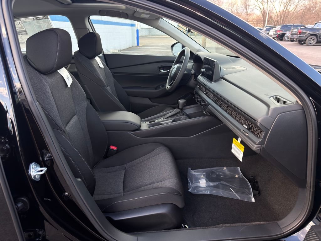 New 2026 Crystal Black Pearl Honda SE image 24