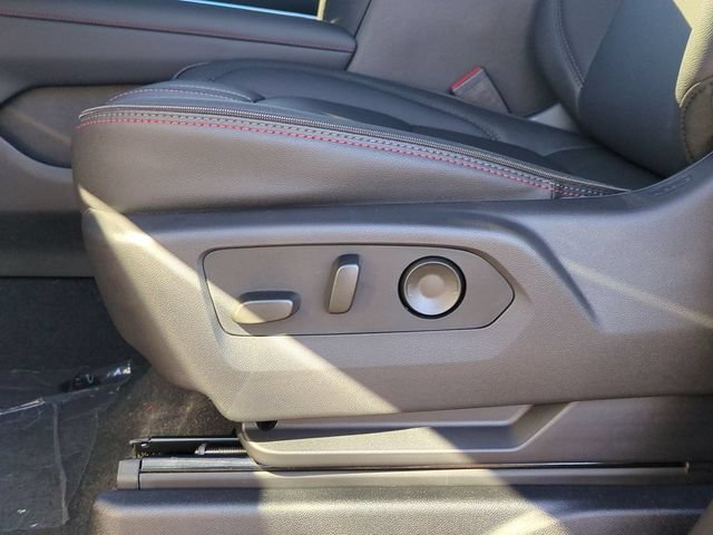 2026 Chevrolet Suburban RST - Photo 20