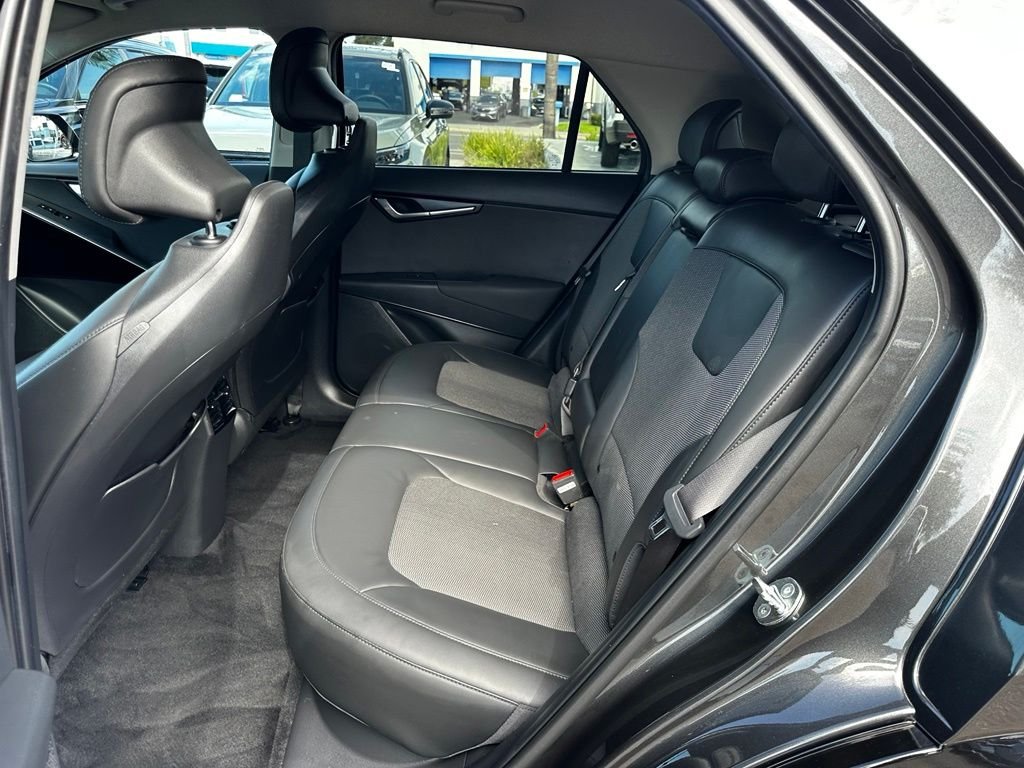 Used 2023 Gray Kia Wind image 21