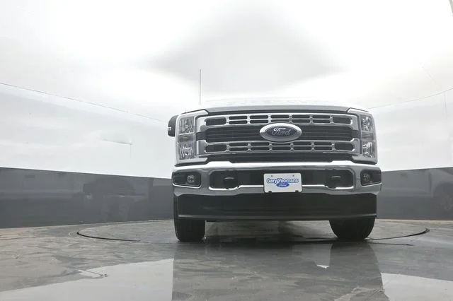 New 2026 Oxford White Ford F-350® XLT image 33