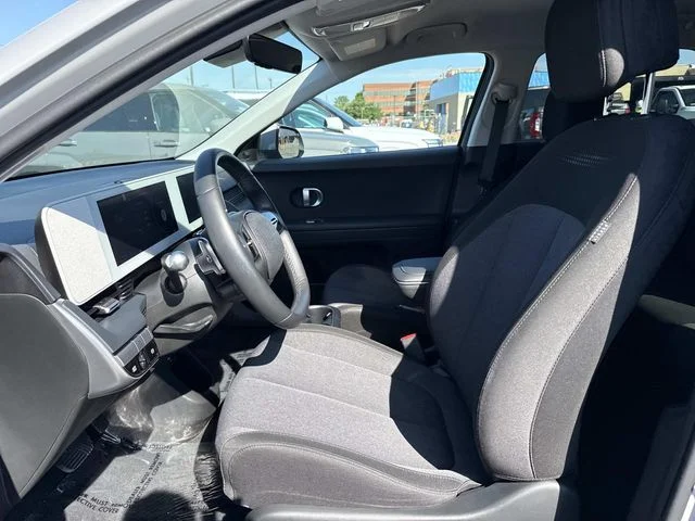 Used 2024 Gray Hyundai SEL image 13