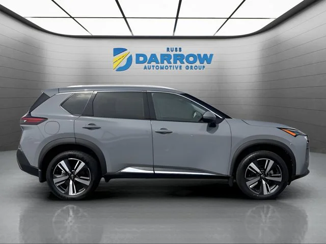 Used 2023 Gray Nissan SL image 6