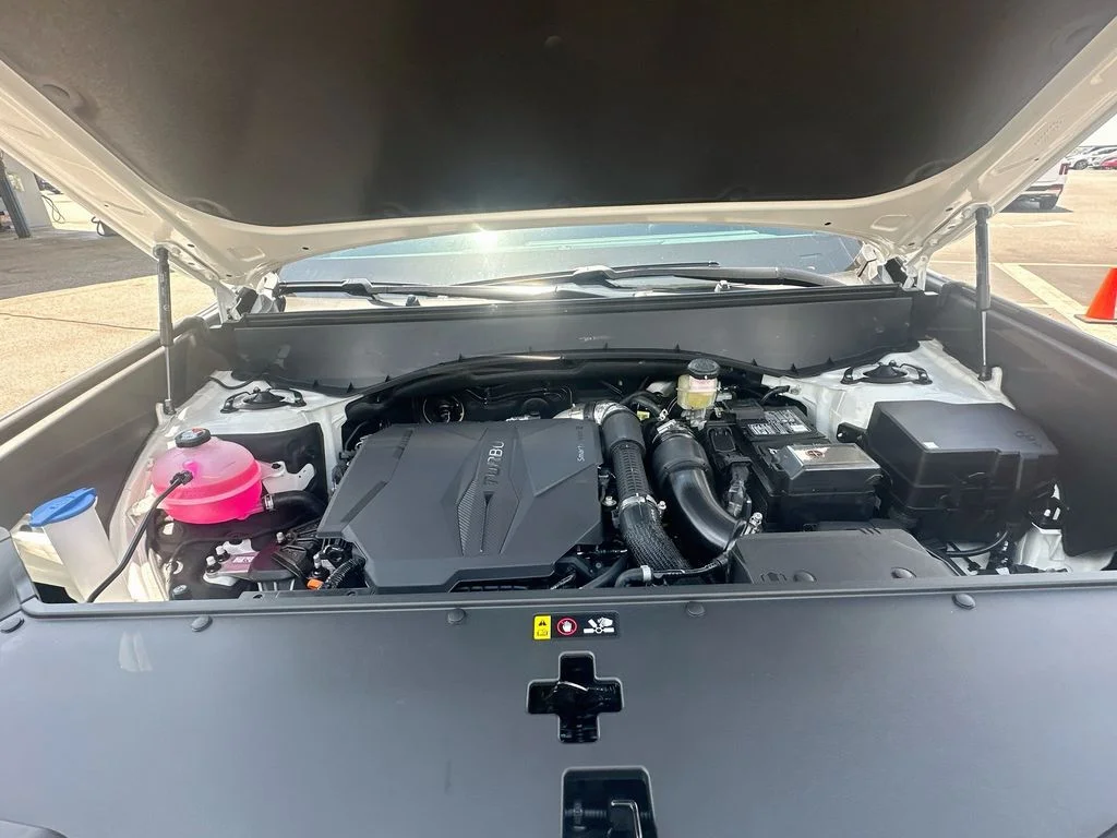 New 2027 Glacial White Pearl Kia S image 32