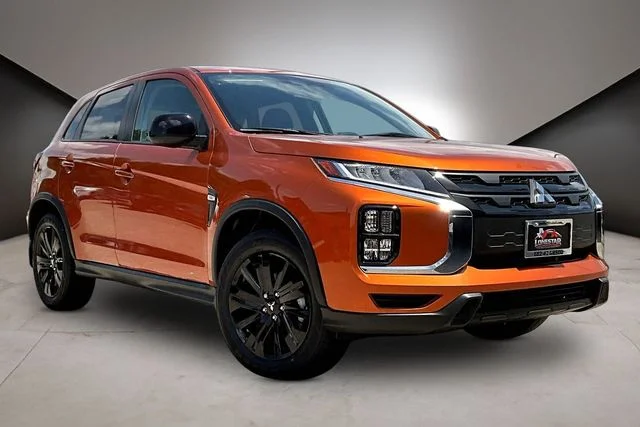 New 2026 Orange Mitsubishi 2.0 LE image 2