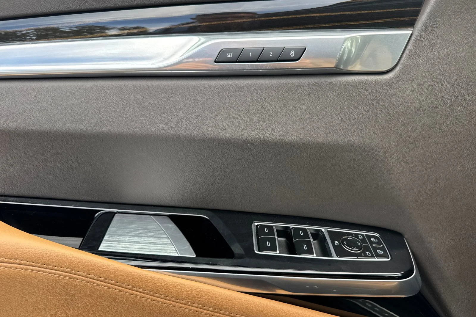 2025 Cadillac Escalade Premium Luxury - Photo 10