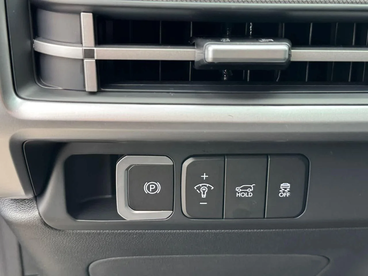 New 2027 Gray Hyundai SEL AWD image 11
