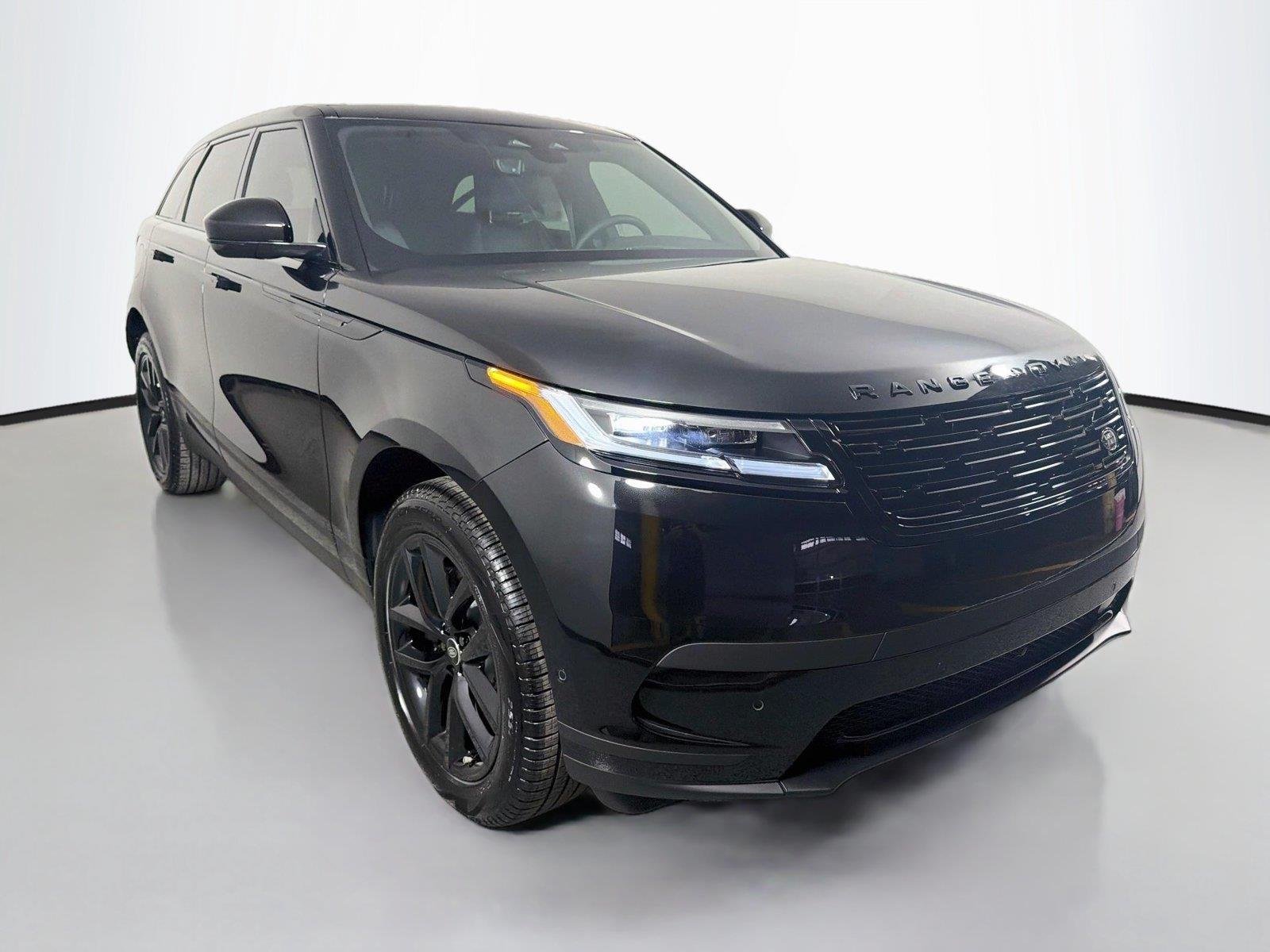 New 2026 Santorini Black Land Rover S image 3