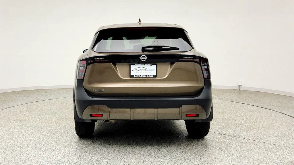 Used 2025 Canyon Bronze Metallic Nissan SV FWD image 6