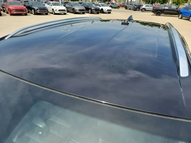 Used 2023 Black Buick Essence image 32