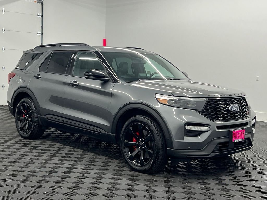 2023 Ford Explorer ST photo 4