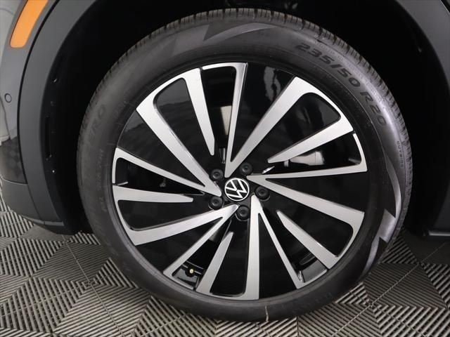 New 2026 Deep Black Pearl Volkswagen Pro image 31