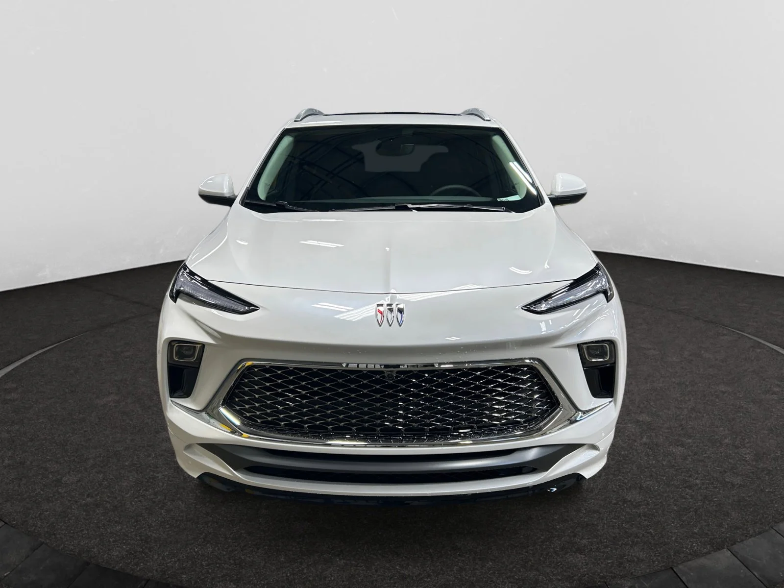 New 2026 White Frost Tricoat Buick Avenir AWD image 8