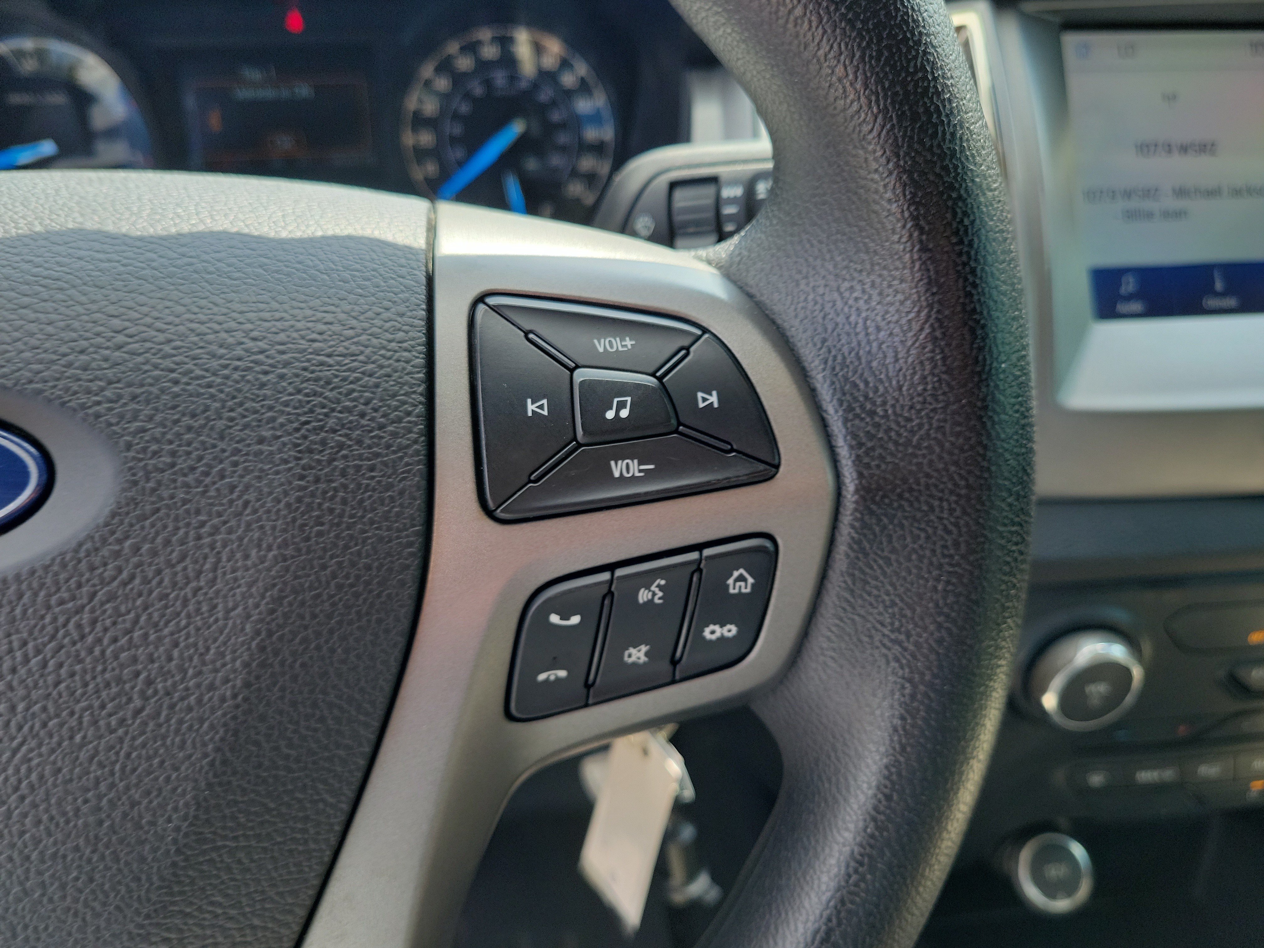 Used 2020 Oxford White Ford XLT image 22