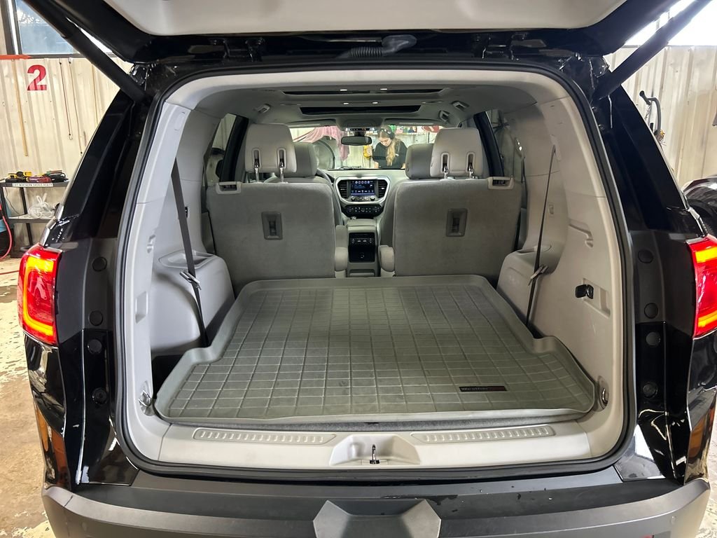 Used 2017 Black GMC SLE-2 image 22