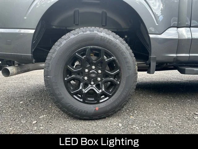 New 2026 Carbonized Gray Metallic Ford XLT image 42