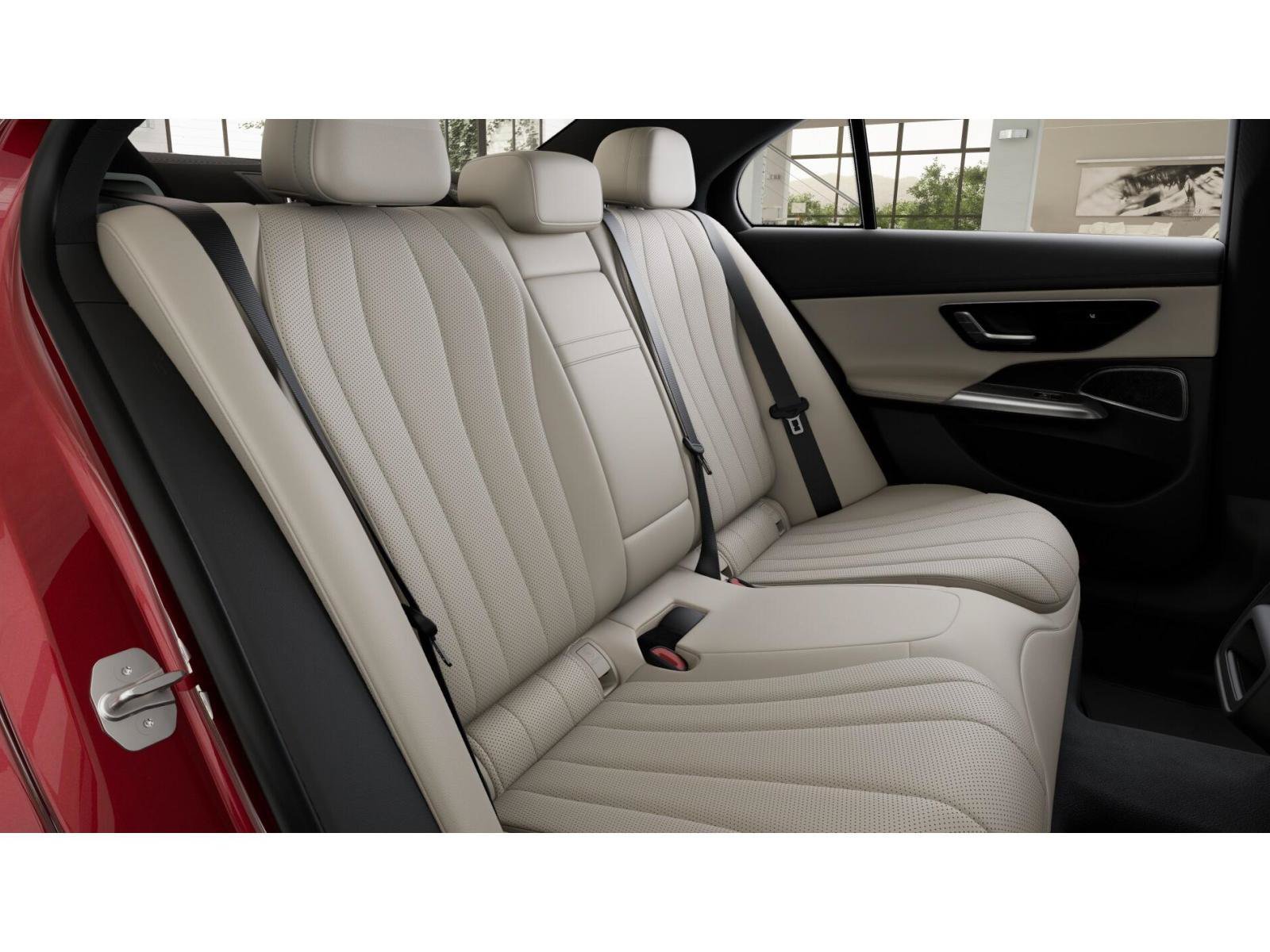 New 2027 MANUFAKTUR Patagonia Red Metallic Mercedes-Benz E 450 4MATIC® Sedan image 5