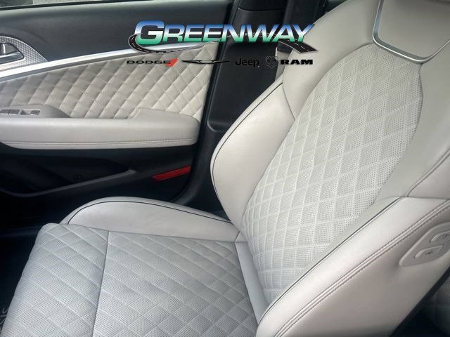 Used 2022 Himalayan Gray Genesis 3.3T image 15