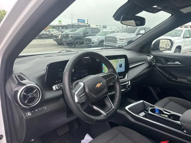 2025 Chevrolet Equinox LT - Photo 11