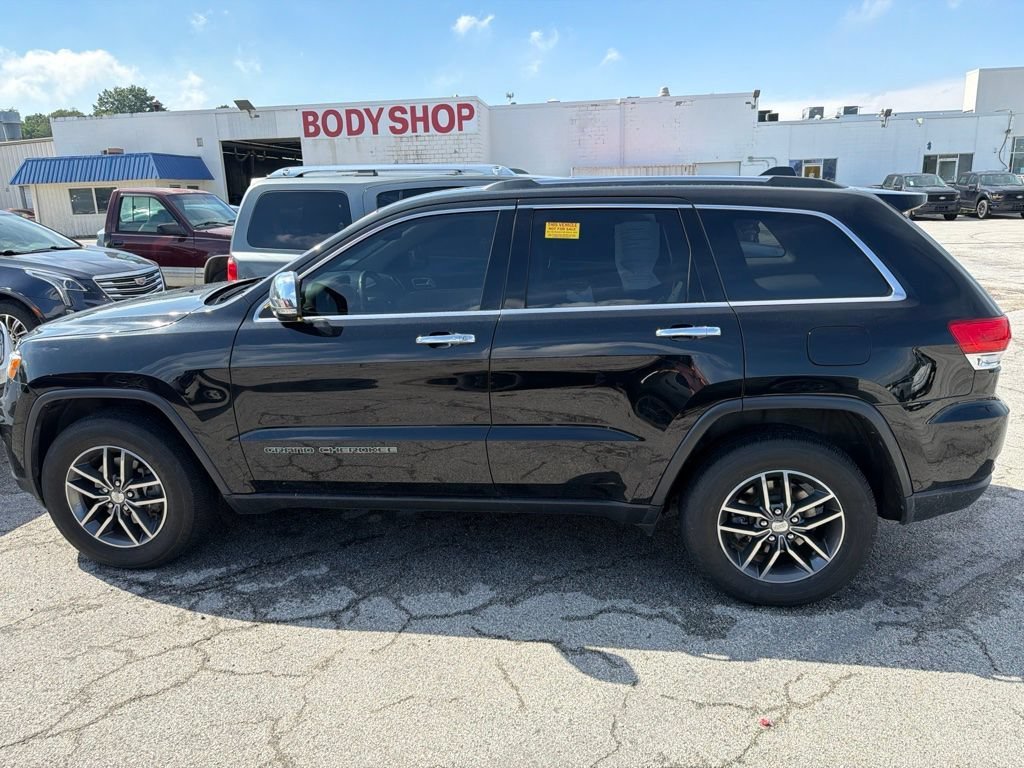 Used 2018 Diamond Black Jeep Limited image 7