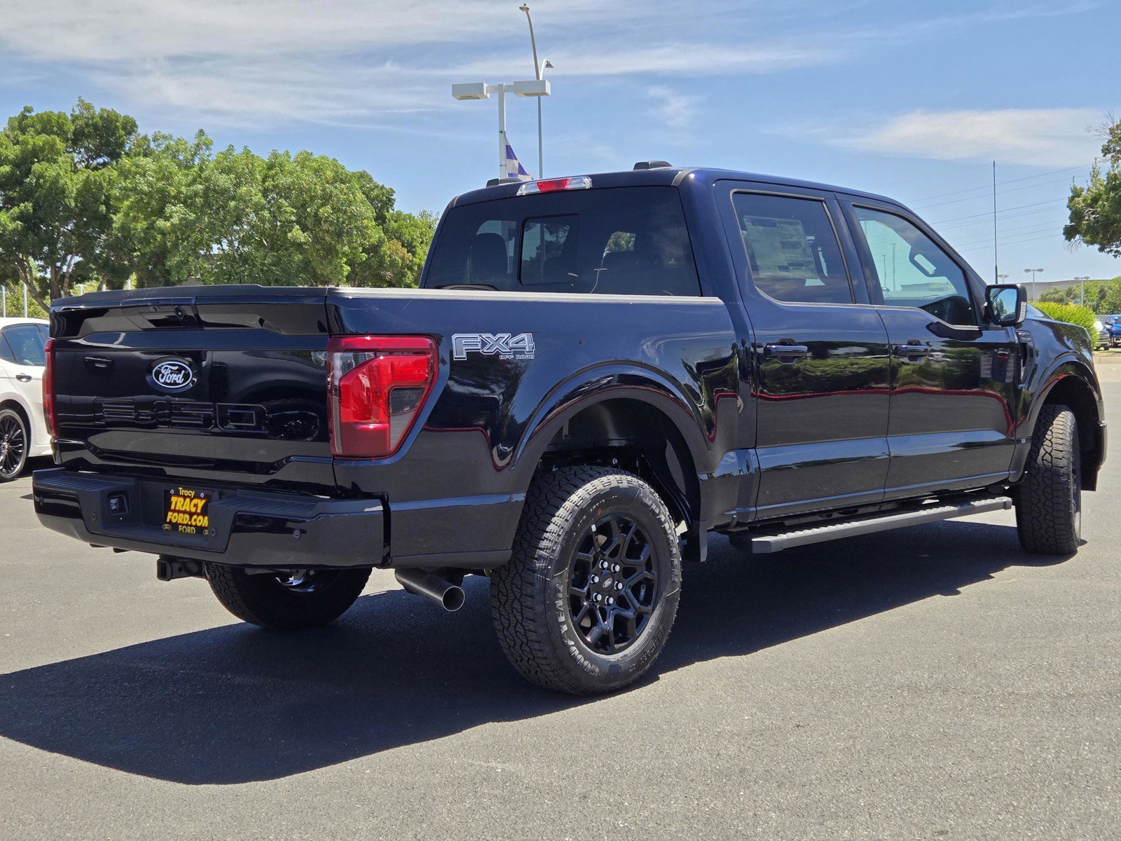 New 2026 Antimatter Blue Metallic Ford XLT image 4