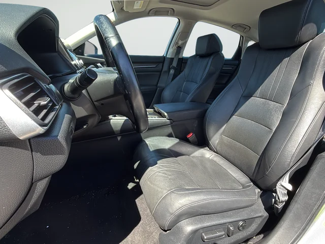 Used 2019 Silver Honda EX-L image 15