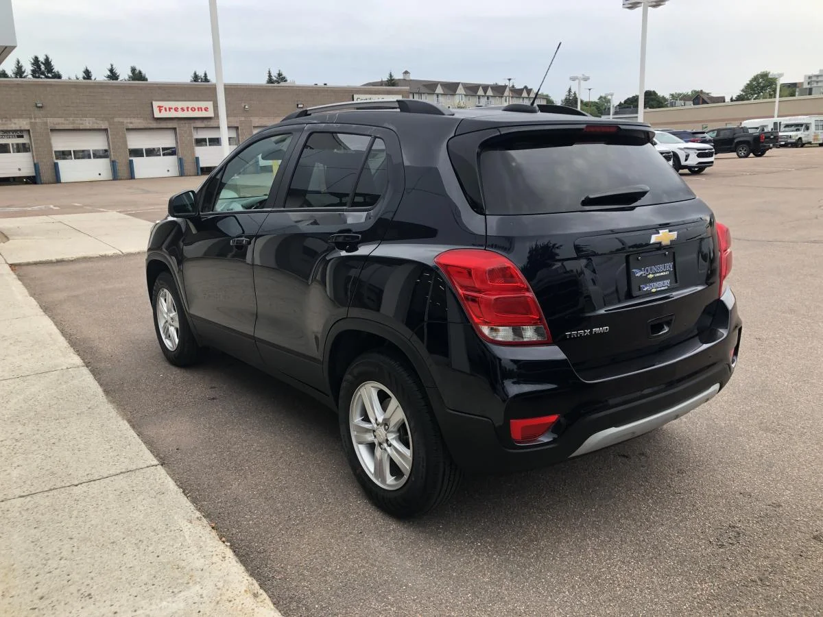 Used 2022 Blue Chevrolet Awd 4dr Lt image 6