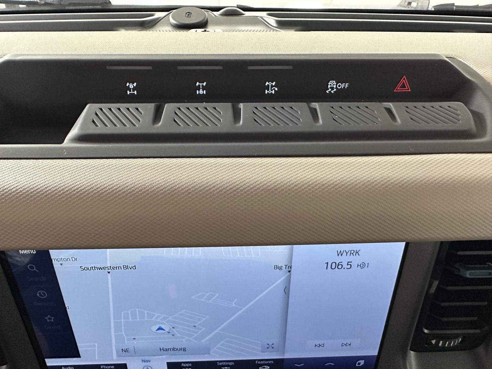 Used 2024 Iconic Silver Ford Wildtrak image 26