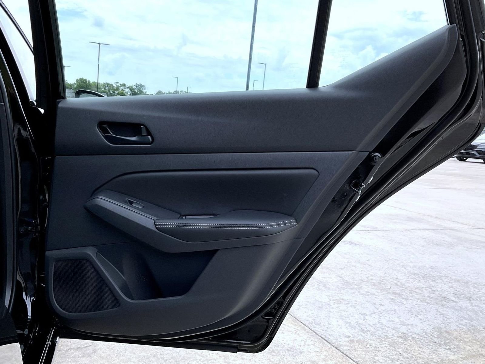 New 2026 Super Black Nissan 2.5 SV image 18