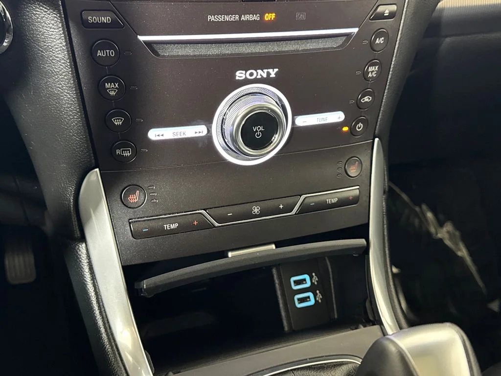 Used 2017 White Ford Titanium image 25