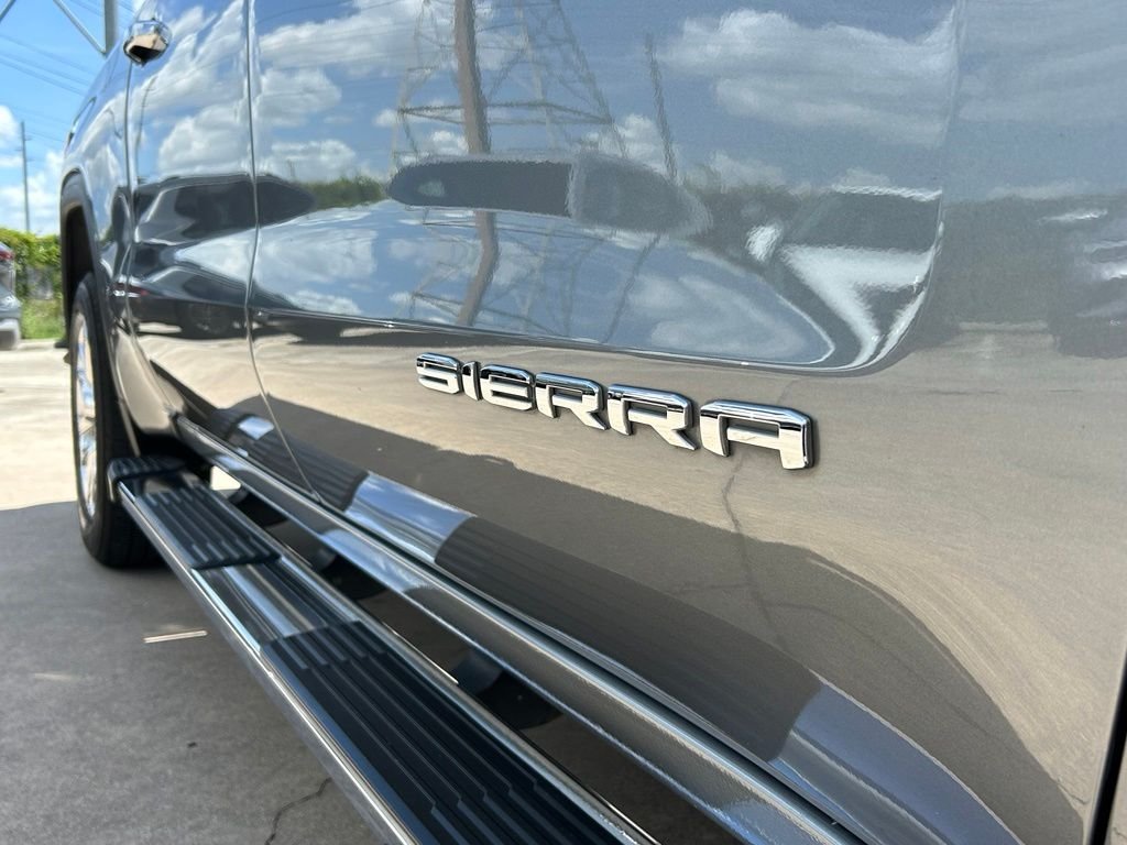 Used 2021 Gray GMC SLT image 33