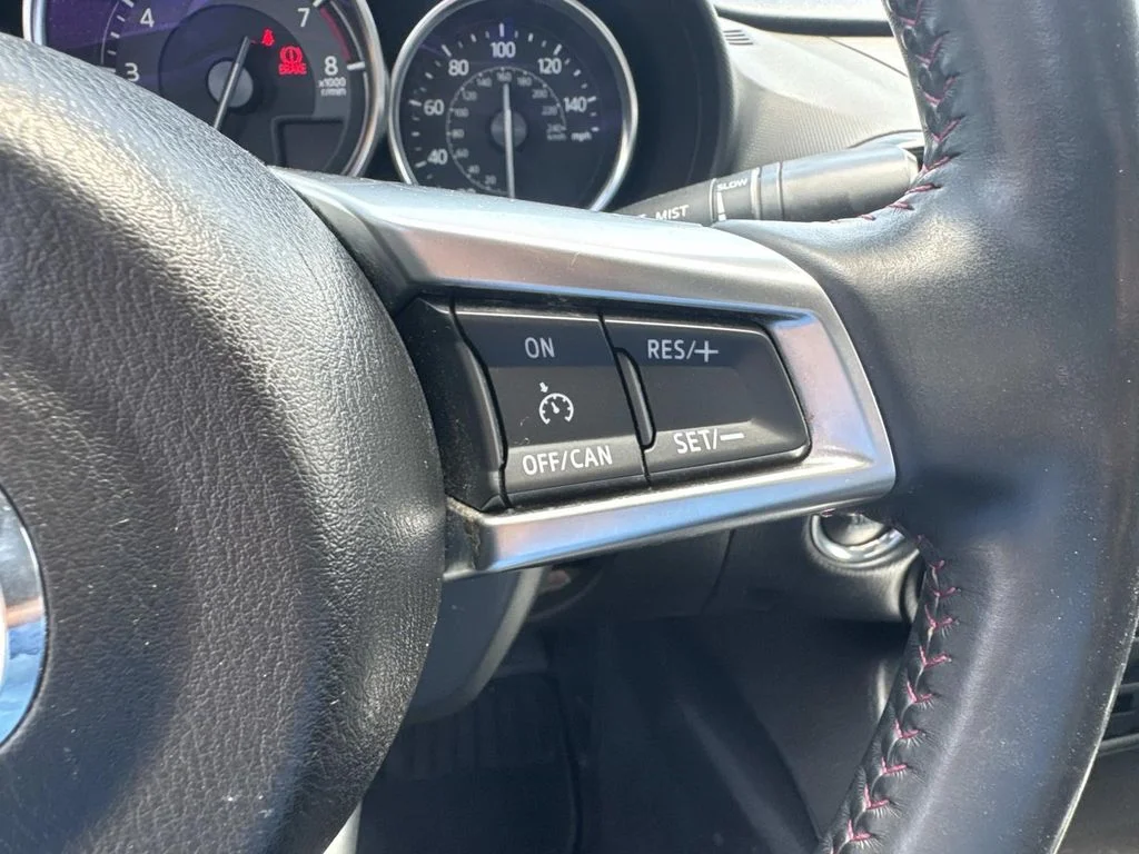 Used 2018 Red Mazda Club image 22