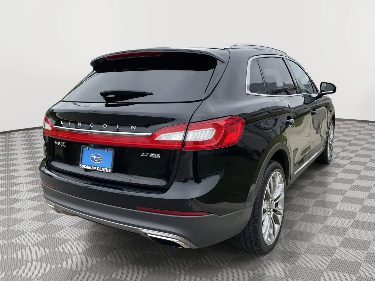 Used 2016 Black Velvet Lincoln Reserve image 29