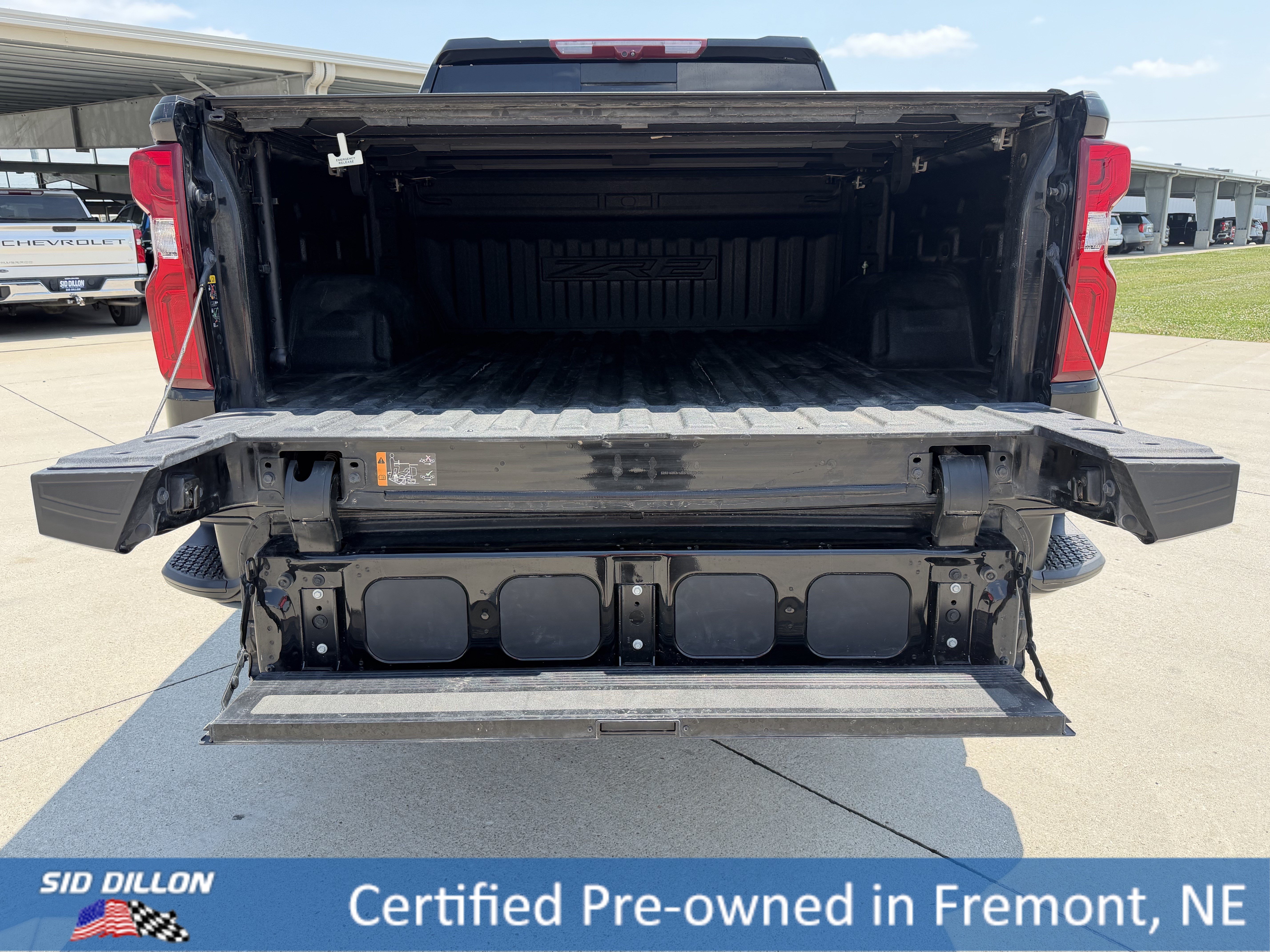 Used 2023 Black Chevrolet ZR2 image 13