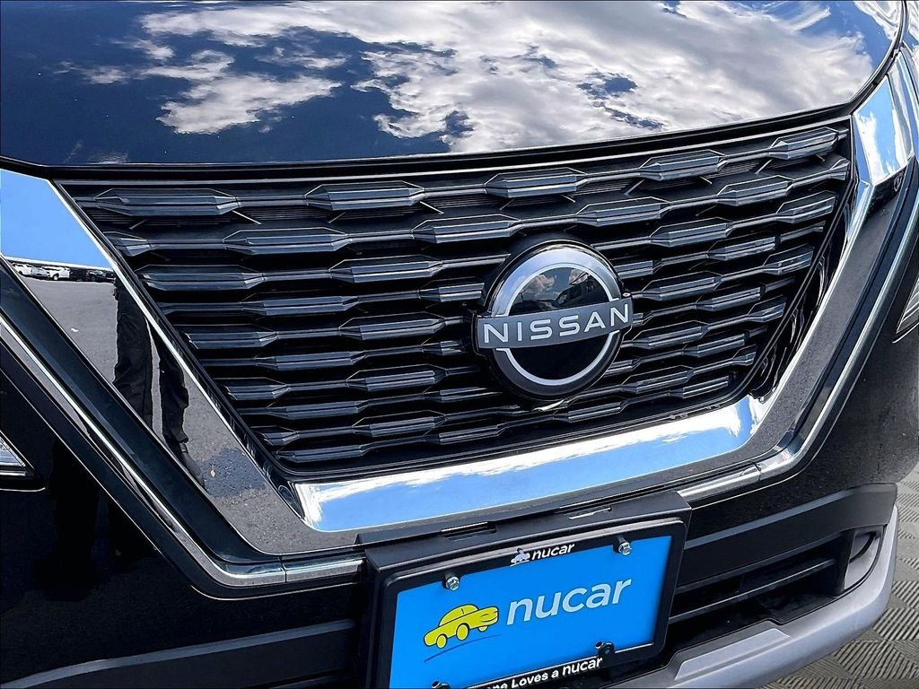 Used 2023 Black Nissan SV image 30
