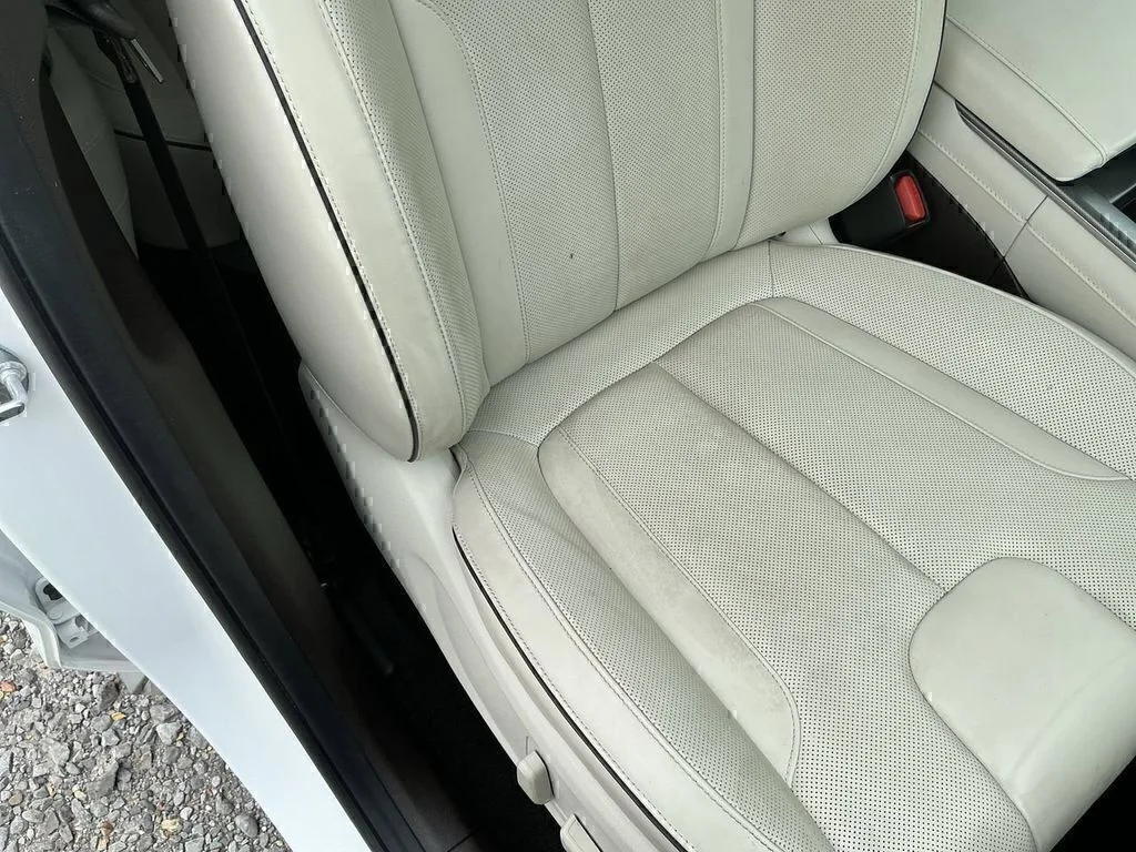 Used 2020 White Hyundai Limited image 22