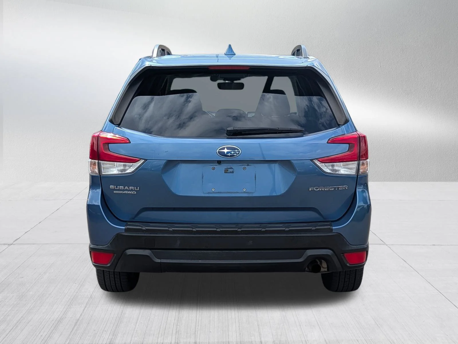 Used 2020 Horizon Blue Pearl Subaru Premium image 6