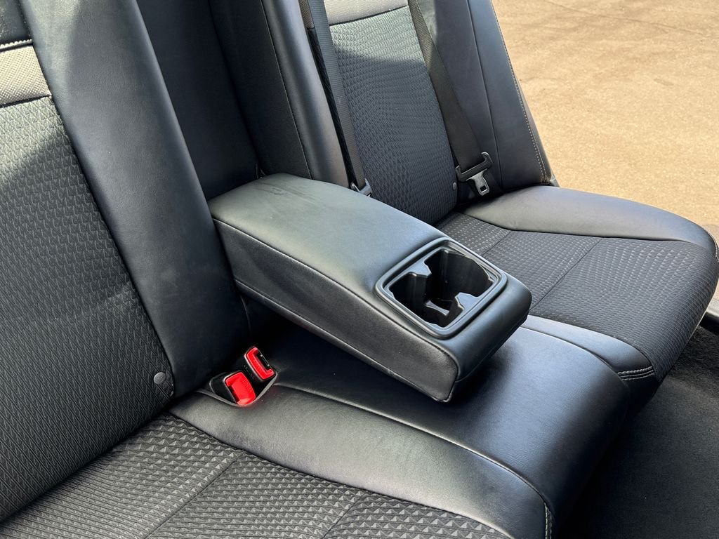 Used 2014 White Toyota SE image 22