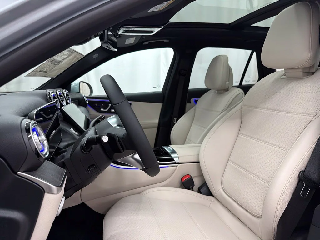 New 2027 Silver Mercedes-Benz GLC 300 image 14
