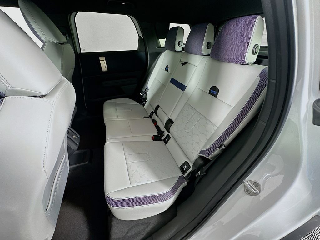 New 2027 White MINI Oxford Edition image 17