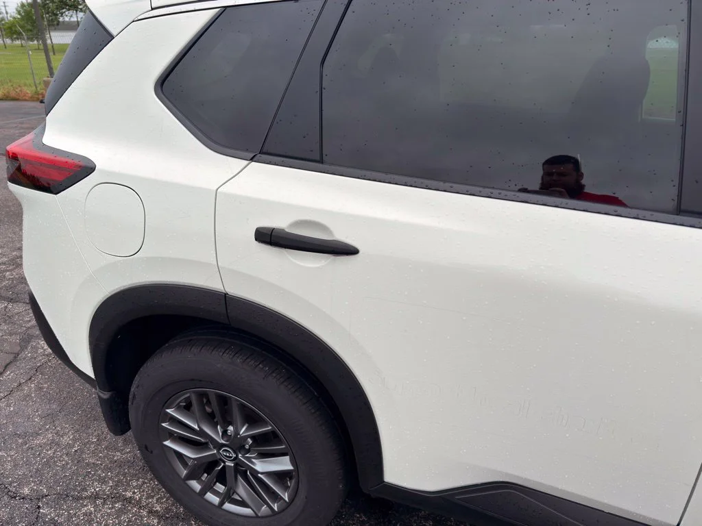 Used 2023 White Nissan S image 7