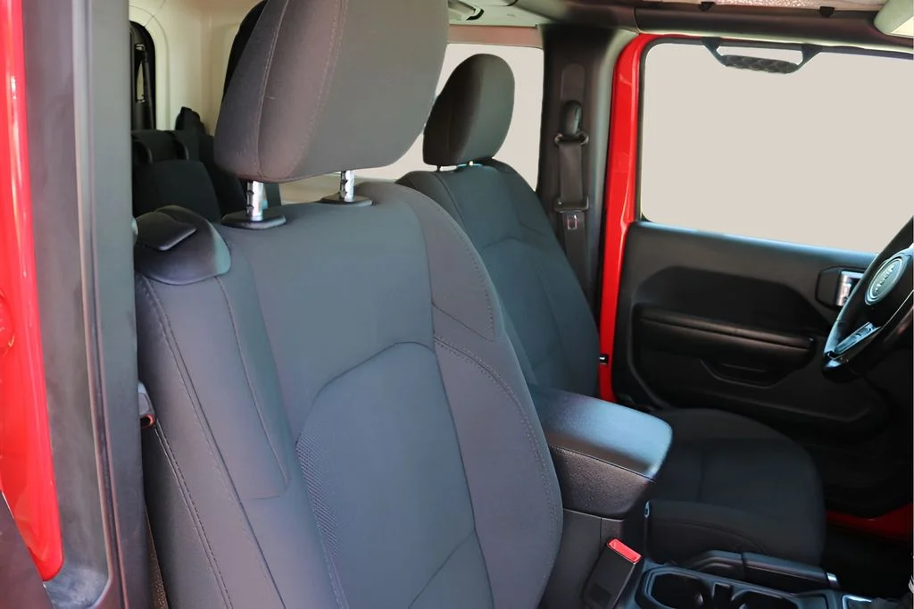 Used 2020 Red Jeep Sport S image 17