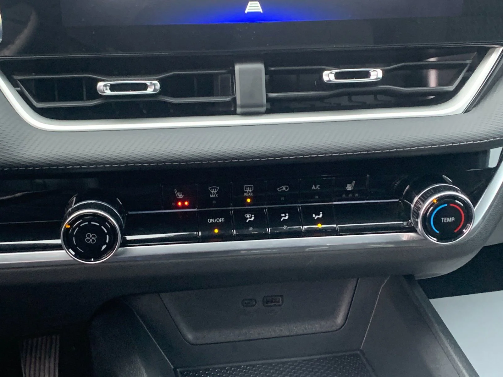 2026 Chevrolet Equinox LT - Photo 21