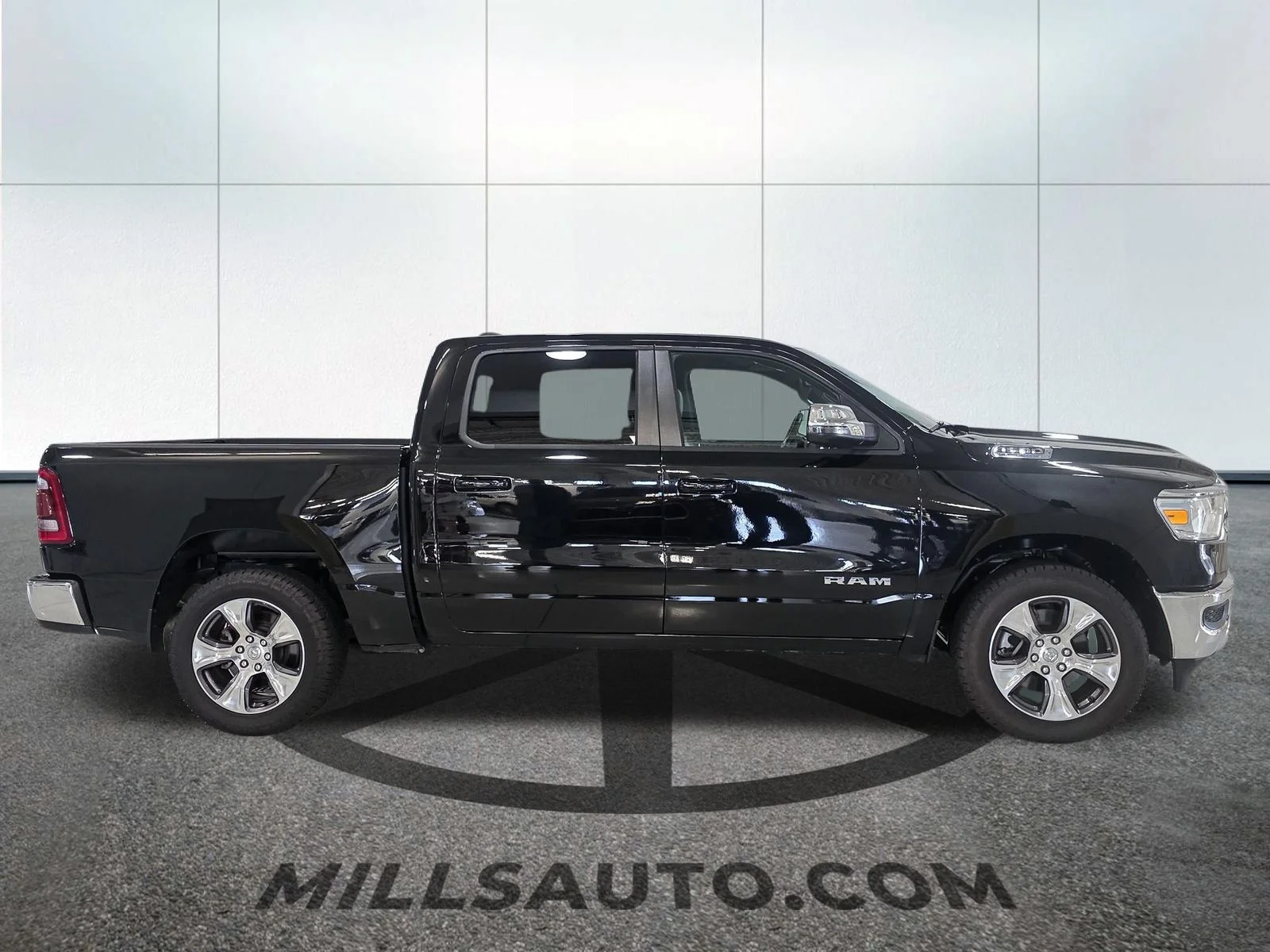 2023 RAM Ram 1500 Pickup Laramie - Photo 9